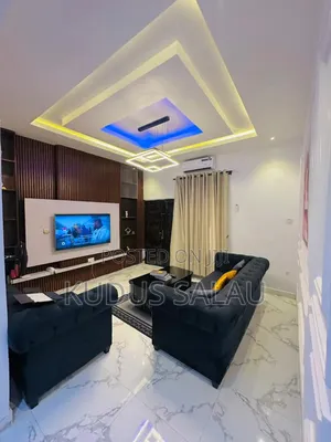 2 Bedrooms Shortlet Apartment