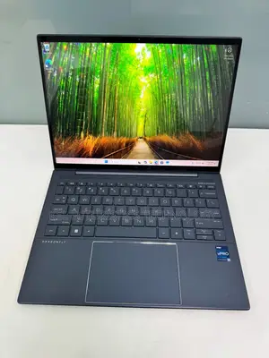 Laptop HP Dragonfly G3 16GB Intel Core i7 SSD 512GB
