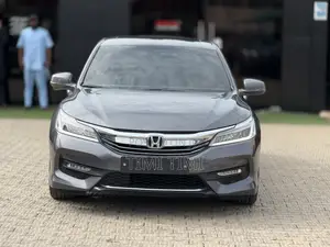Honda Accord Touring 4dr Sedan FWD (3.5L 6cyl 6A) 2016 Gray