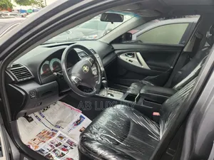 Toyota Camry SE V6 4dr Sedan (3.5L 6cyl 6AM) 2010 Gray