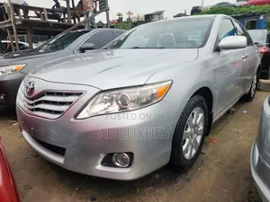 Toyota Camry LE 4dr Sedan (2.4L 4cyl 5A) 2009 Silver