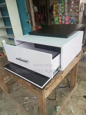 Black and White Coffee Table With Drawer