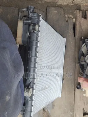Radiator and Cont Toyota Tacoma 2021