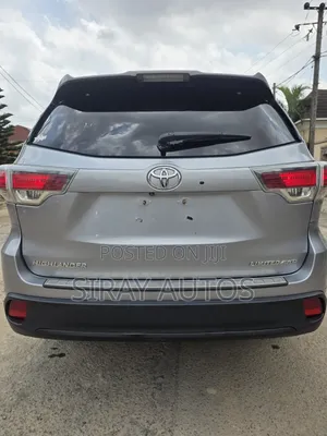 Toyota Highlander Limited 4dr SUV AWD (3.5L 6cyl 6A) 2015