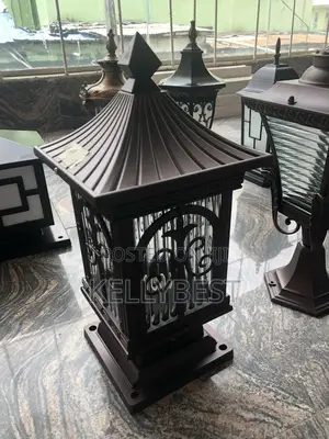 Pillar Gate Lamp