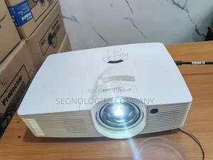 Optoma Eh200st 3000 Lumens Full Hd 3d Ready Short Throw DLP Projector