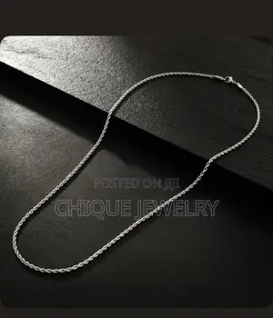 Twist Necklace