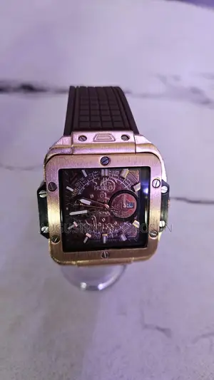 Hublot Wristwatch the Brown Is and the Black 