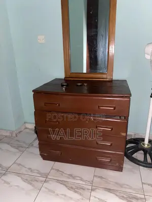 Four Layered Drawer Without Mirror