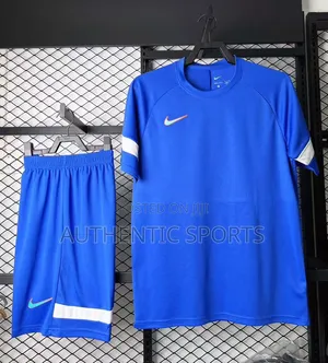 A Set of Foreign Imported Football Jerseys - 15pcs Up and Down.