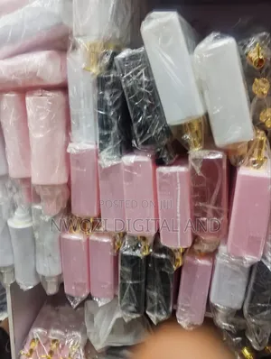 Lotion Bottle 4 Coner