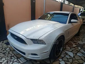 Ford Mustang V6 2dr Coupe (3.7L 6cyl 6M) 2014 White