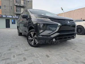 Mitsubishi Xpander Ultimate 2021 Gray