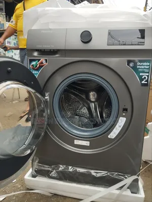 Original Hisense 8kg Washing Machine. Washing and Spin