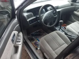 Toyota Camry LE 4dr Sedan (2.2L 4cyl 4A) 2000 Silver