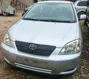 Toyota Corolla Liftback 2002 Silver