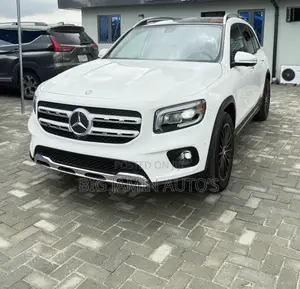Mercedes-Benz GLB-Class GLB 250 4MATIC 2021 White