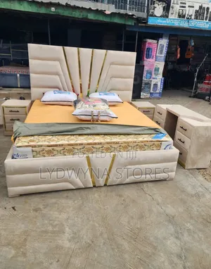 Luxury Comfortable Quality Upholstery Padded Complete Set of Bedframe