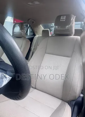 Toyota Corolla LE 4dr Sedan (1.8L 4cyl CVT) 2015 Beige