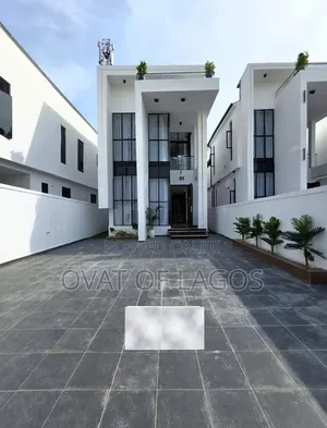 5bdrm Duplex in Ikota for sale