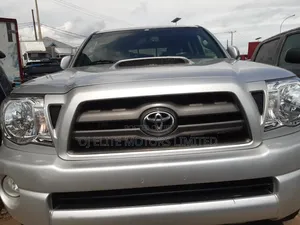 Toyota Tacoma Access Cab V6 Automatic 2011 Silver