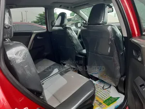 Toyota RAV4 Limited 4dr SUV (2.5L 4cyl 6A) 2015 Red
