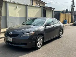 Toyota Camry SE 4dr Sedan (2.4L 4cyl 5A) 2008 Gray