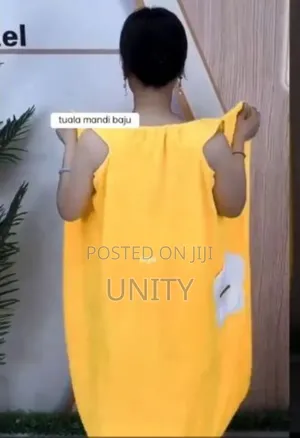 Wearable Bath Towel Comes With Cap For Ladies.