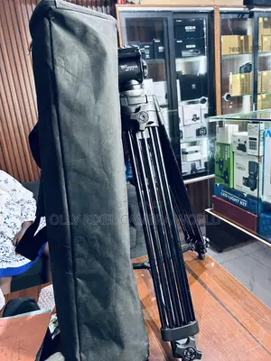 Weifeng Wf- 717 Heavy Duty Tripod