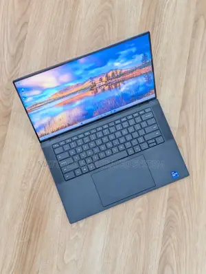 Laptop Dell Precision 5560 32GB Intel Core i9 SSD 1T