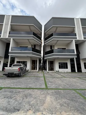 4bdrm Duplex in Life Camp for sale