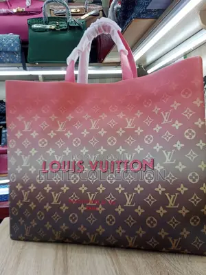 Louis Vuitton Luxury Bag Big Size Bag High Quality With Long Strap