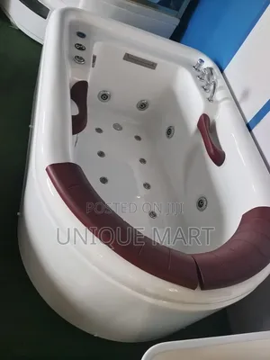 High Quality Indoor/Outdoor Rectangular Shaped Jacuzzi for Couples