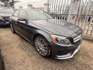 Mercedes-Benz C300 Luxury 4dr AWD 4Matic Sedan (2.0L 4cyl 7A) 2015 Gray