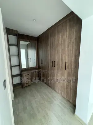 4bdrm Townhouse / Terrace in Utako for rent