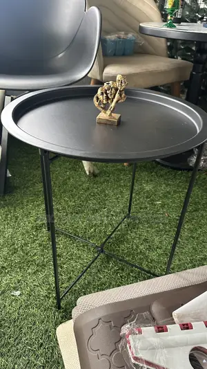 Foldable Round Metal Coffee Table / Side Stool
