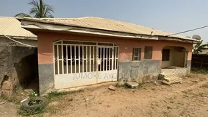 1bdrm Block of Flats in By Leisure Palace Ho for sale