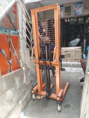 Ifeco 2 Ton Stacker Jack