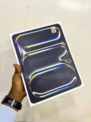 New Apple iPad Pro 13 (2025) 256 GB