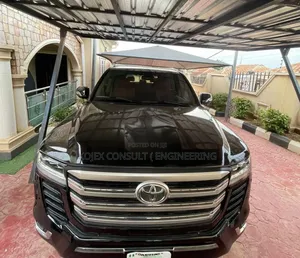 Toyota Land Cruiser 4.6 V8 VX-R 2012 Black