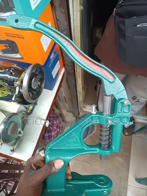 Hand-operated Press Machine