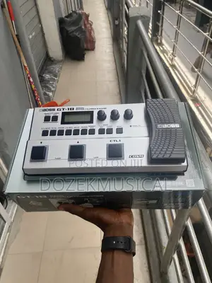 Boss Gt1b Bass Guitar Effect Pedal