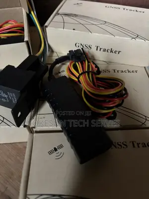 Reliable and Life Long Vehicle and Truck Tracker