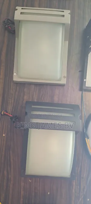 Short Shovel Bulkhead Light