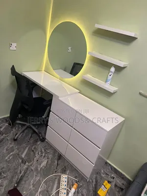Dessing Mirror