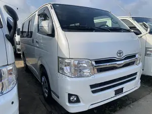 Toyota HiAce 2013 White