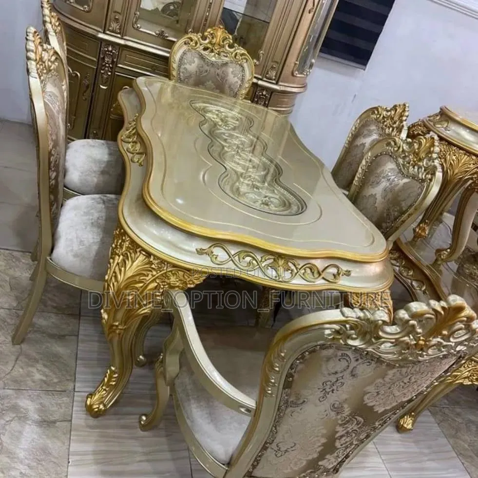 Royal Dinning Table