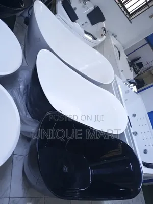 Quality Oval Shaped Acrylic Bathub
