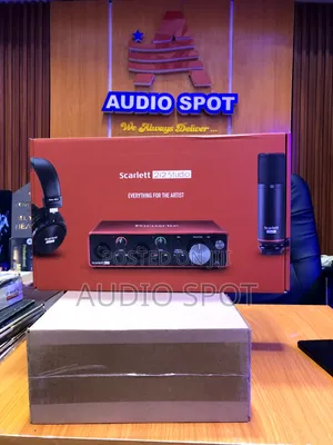 Original Scarlet Focusrite 2i2 Studio Bundle