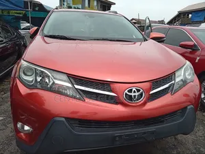 Toyota RAV4 Limited 4dr SUV (2.5L 4cyl 6A) 2014 Orange